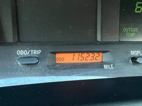 Used 2000 Toyota Avalon XLS FWD image 21