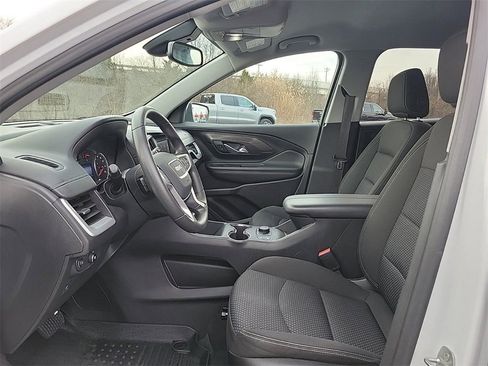 Used 2022 GMC Terrain SLE w/ Driver Convenience Package image 15