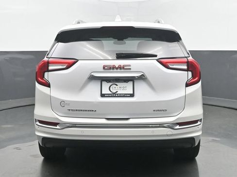Used 2023 GMC Terrain Denali w/ Denali Premium Package AWD/4WD image 5