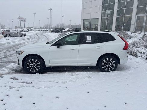 Certified 2024 Volvo XC60 B5 Plus image 10