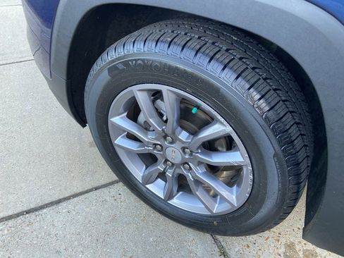 Used 2022 GMC Terrain SLT w/ LPO, Floor Liner Package image 24