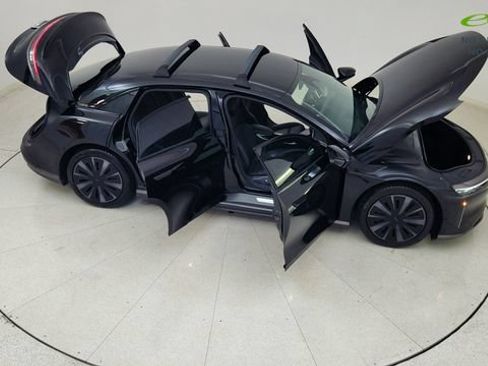 Used 2024 Lucid Air Pure RWD image 86