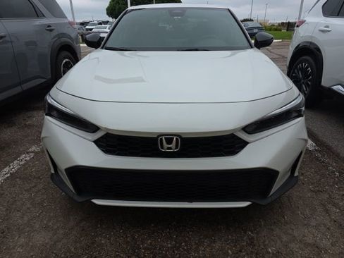 Used 2025 Honda Civic Sport image 2