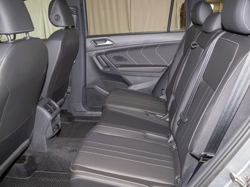 Used 2023 Volkswagen Tiguan SE R-Line AWD/4WD image 12