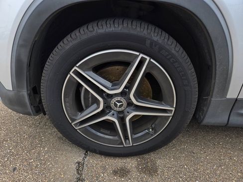Used 2020 Mercedes-Benz GLB 250 image 10