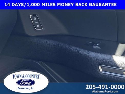 Certified 2024 Ford Expedition XLT image 27