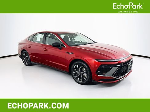 Used 2025 Hyundai Sonata SEL FWD image 1