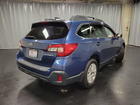 Used 2019 Subaru Outback 2.5i Premium w/ Popular Package #2 AWD/4WD image 9