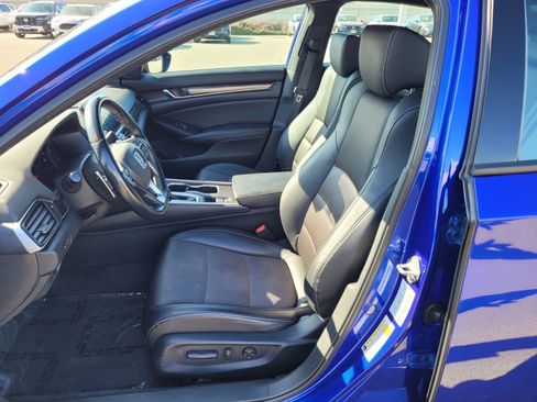 Certified 2018 Honda Accord Sport image 9