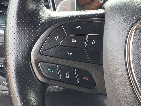 Used 2022 Dodge Challenger R/T w/ Plus Package image 18