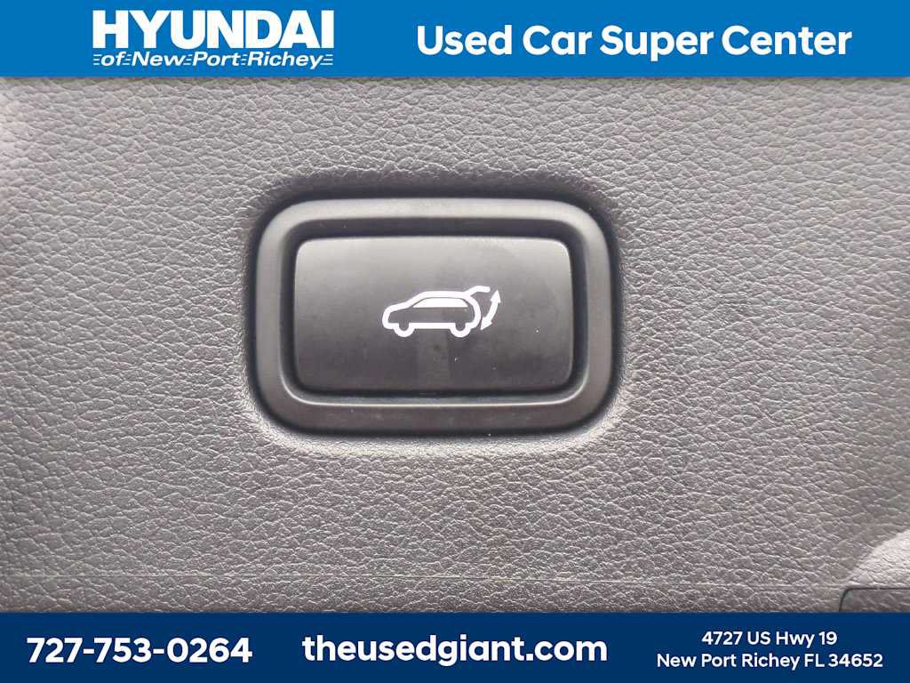 Used 2020 Hyundai Palisade Limited FWD image 13