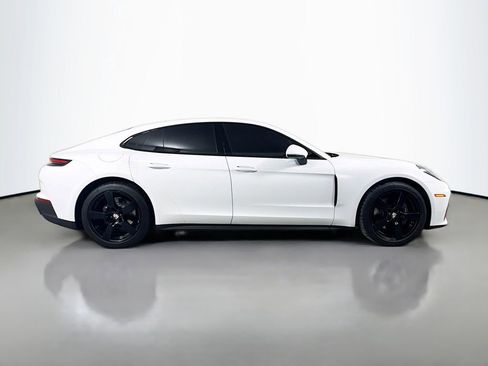 Used 2024 Porsche Panamera RWD image 4