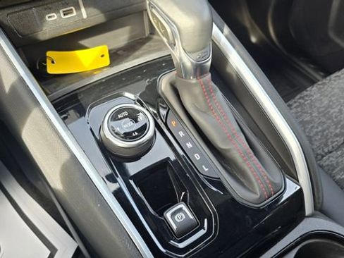 Used 2023 Chevrolet Colorado Z71 w/ Z71 Convenience Package 2 image 21