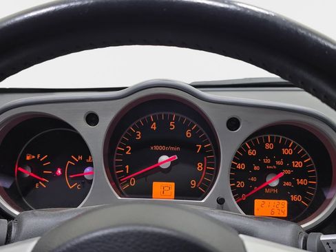 Used 2008 Nissan 350Z Enthusiast RWD image 19