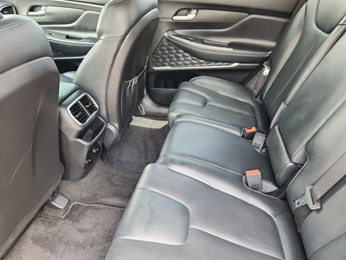 Used 2019 Hyundai Santa Fe Limited FWD image 13