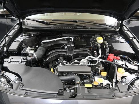 Certified 2025 Subaru Outback Premium w/ Popular Package #1A image 10