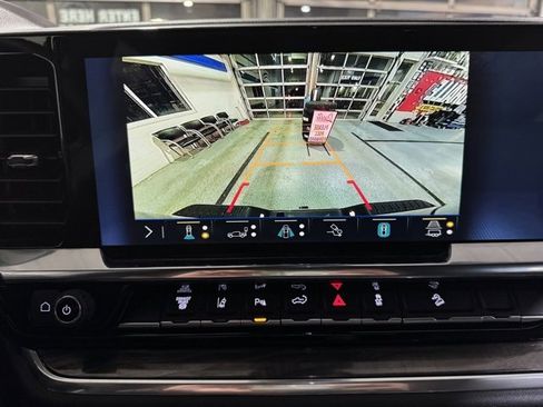 Used 2025 Chevrolet Silverado 2500 LTZ w/ LTZ Premium Package image 22