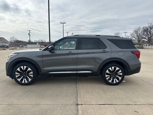 Certified 2025 Ford Explorer Platinum w/ LUX Leather Package AWD/4WD image 2