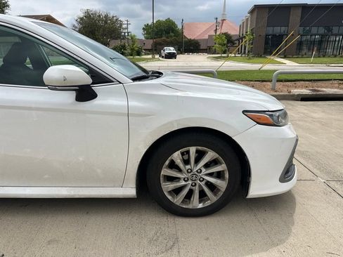 Used 2023 Toyota Camry LE FWD image 7