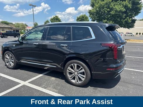 Used 2021 Cadillac XT6 Premium Luxury FWD image 10