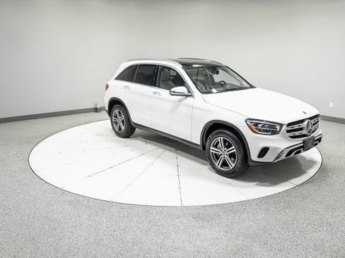 Used 2020 Mercedes-Benz GLC 300 4MATIC image 29