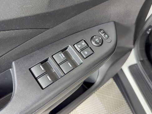 Used 2016 Honda CR-V LX image 15