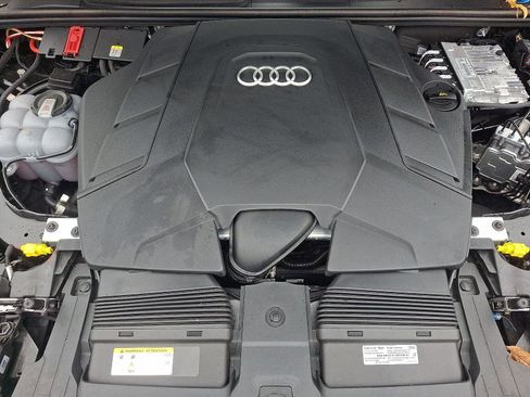 Certified 2025 Audi Q7 3.0T Prestige w/ Prestige Package image 28