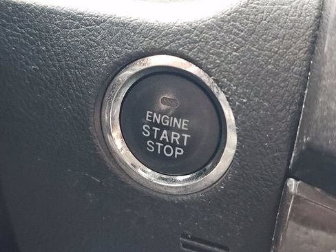 Used 2019 Toyota 4Runner Limited AWD/4WD image 17