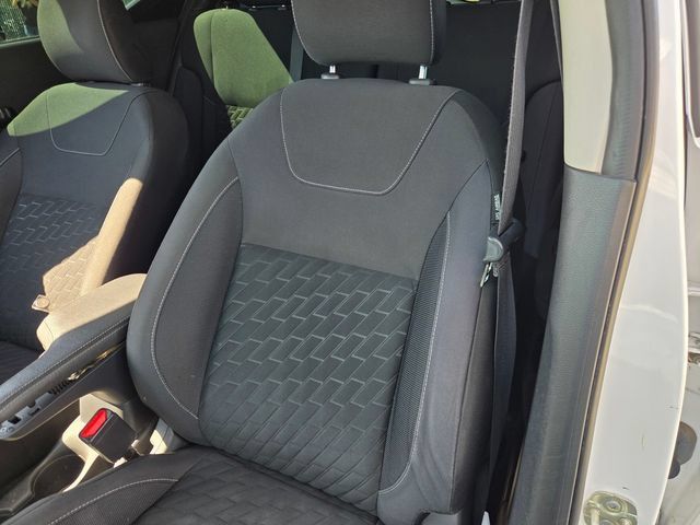 Used 2024 Nissan Kicks S FWD image 13