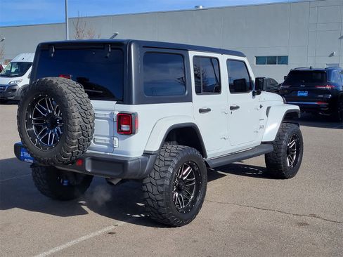 Used 2021 Jeep Wrangler Unlimited Sahara image 5