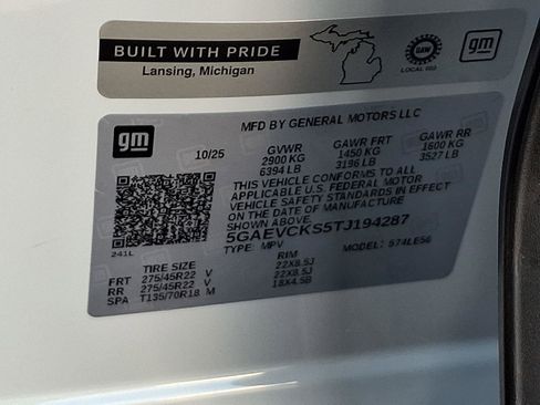 New 2026 Buick Enclave Avenir image 9