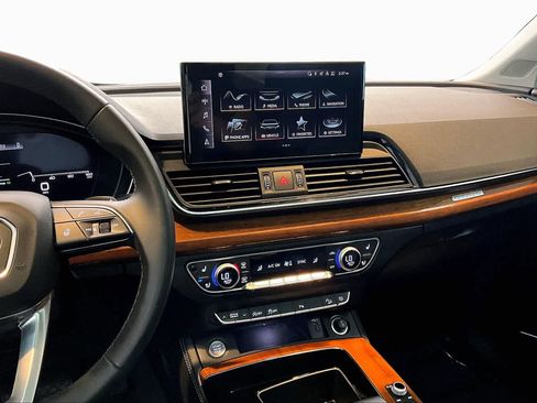 Used 2023 Audi Q5 2.0T Premium Plus w/ Premium Plus Package AWD/4WD image 7