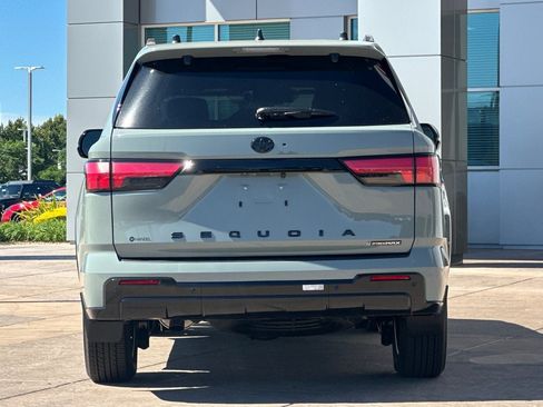 New 2026 Toyota Sequoia Platinum w/ Tow Technology Package AWD/4WD image 5