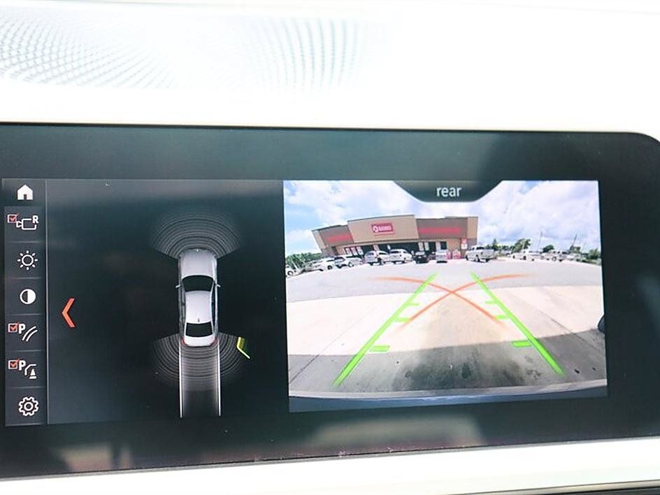 Used 2020 BMW 330i Sedan w/ Driving Assistance Package RWD image 24