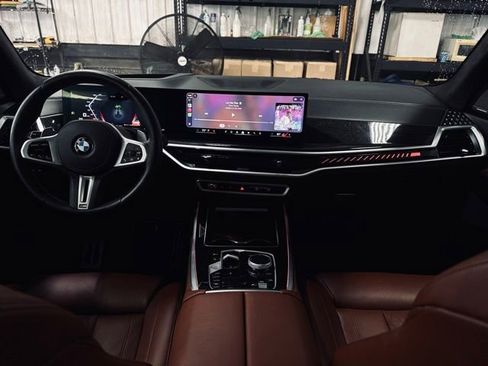 Certified 2025 BMW X7 M60i image 21