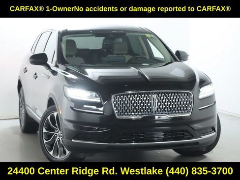 Used 2023 Lincoln Nautilus Reserve w/ Cargo Utility Package AWD/4WD image 2