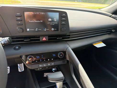 New 2026 Hyundai Elantra Sport FWD image 28