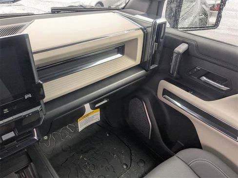 New 2026 GMC Hummer EV SUV image 18