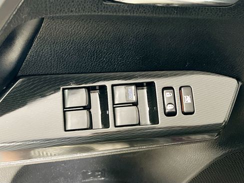 Used 2018 Toyota RAV4 SE w/ Power Extra Value Package image 16