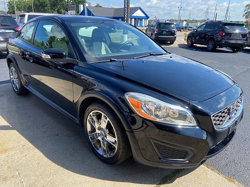 Used 2011 Volvo C30 FWD image 7