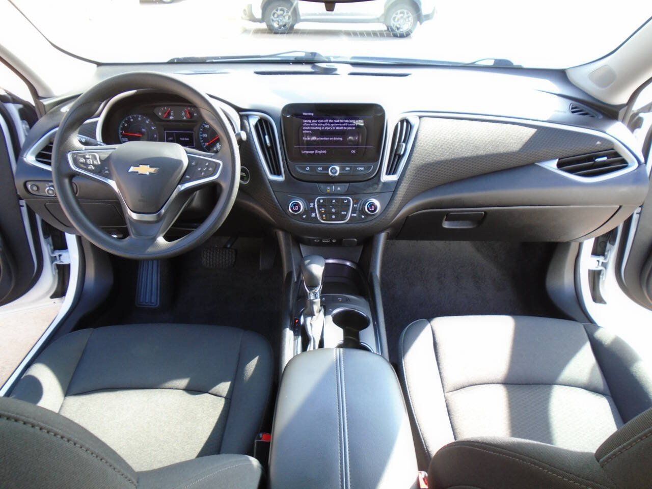 Used 2025 Chevrolet Malibu LT FWD image 13