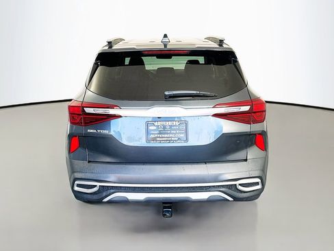 Used 2023 Kia Seltos SX w/ SX Sunroof Package AWD/4WD image 6