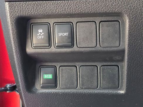 Used 2016 Nissan Rogue S image 47