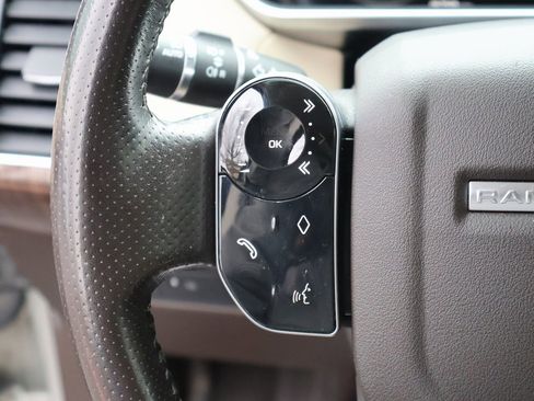 Used 2019 Land Rover Range Rover Sport SE image 31