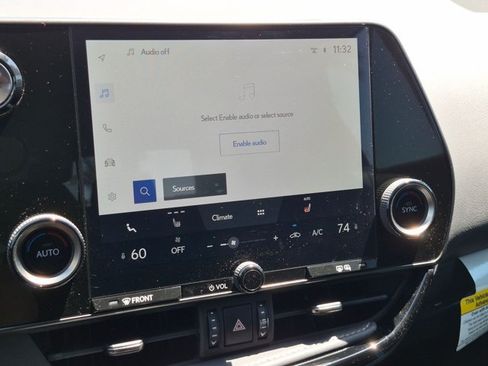 Used 2025 Lexus NX 250 FWD w/ Accessory Package (2T) image 12