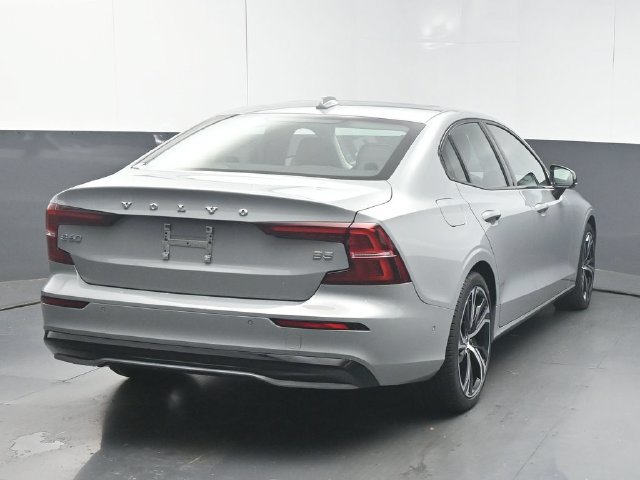Used 2024 Volvo S60 B5 Plus w/ Protection Package Premier FWD image 7