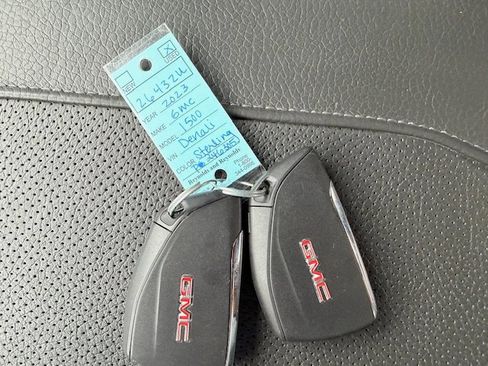 Used 2023 GMC Sierra 1500 Denali w/ Technology Package image 31