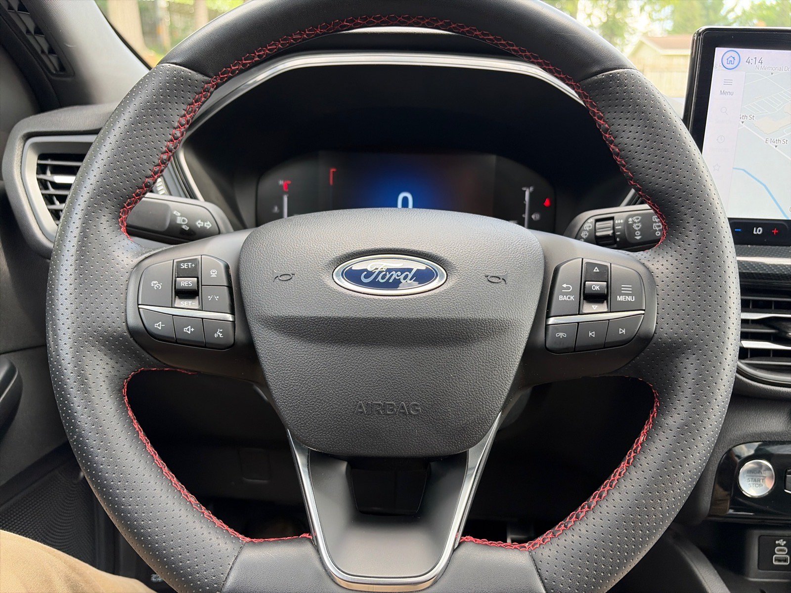 Used 2024 Ford Escape ST-Line w/ Tech Pack #1 AWD/4WD image 27