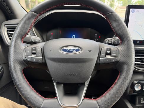 Used 2024 Ford Escape ST-Line w/ Tech Pack #1 AWD/4WD image 27