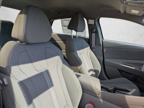 New 2026 Hyundai Elantra SE image 21